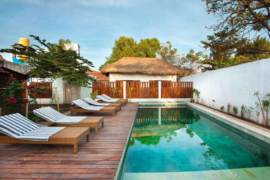 Blu D'Amare Hotel Gili Trawangan Exterior photo